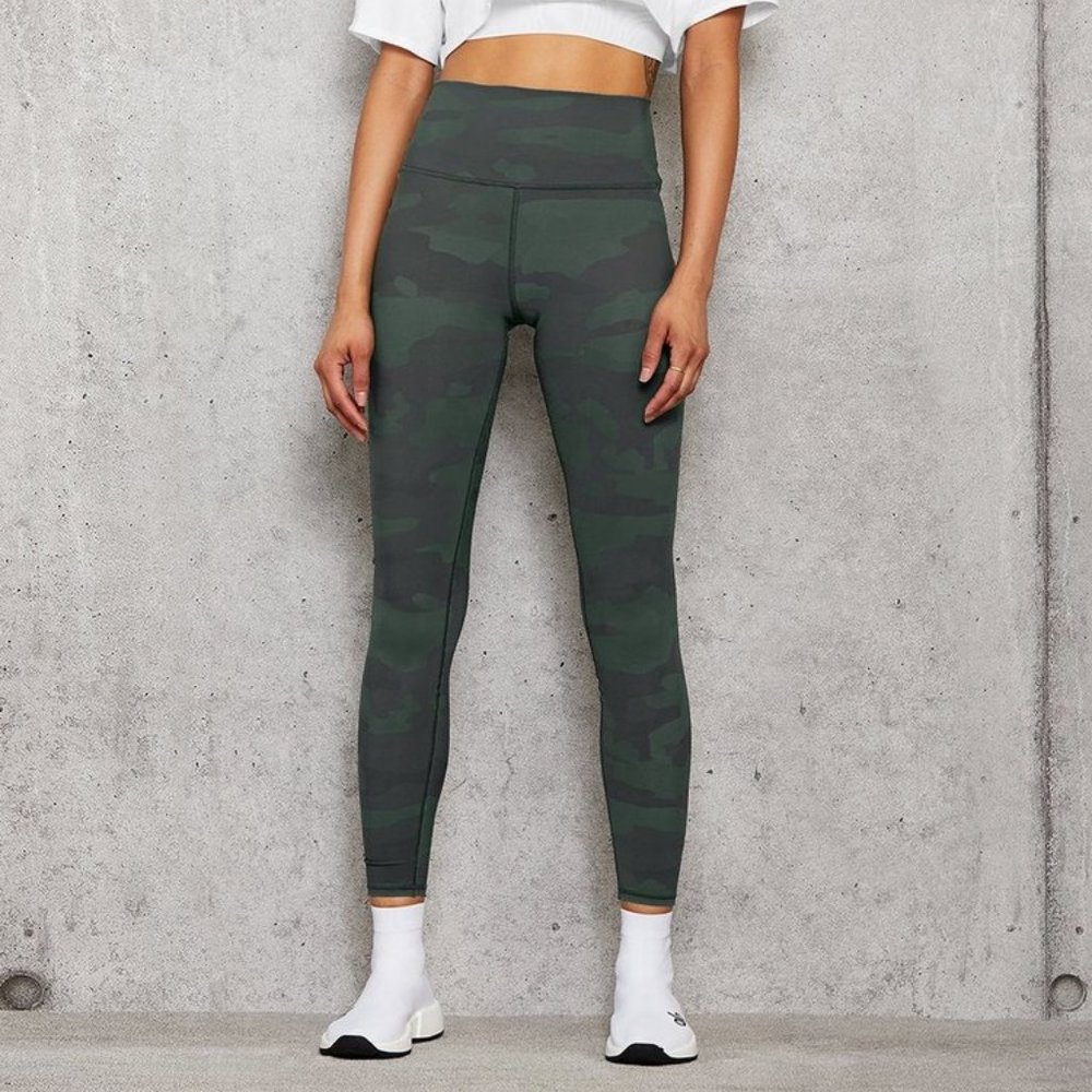 DO NOT BUY Camo High-Waist Vapor Legging